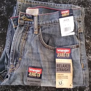 NWT Wrangler Jeans Co Relaxed Straight Leg Denim